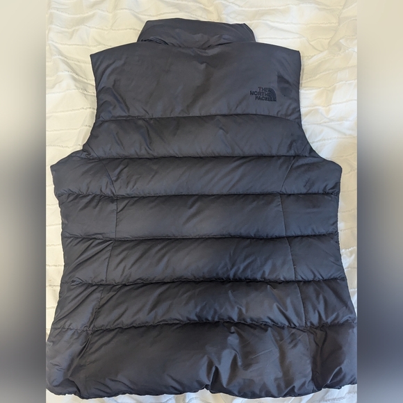 North Face Nuptse Vest Size Small - Picture 4 of 9